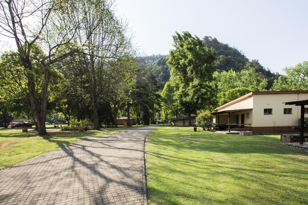 Merry Pebbles Resort Sabie Exterior foto