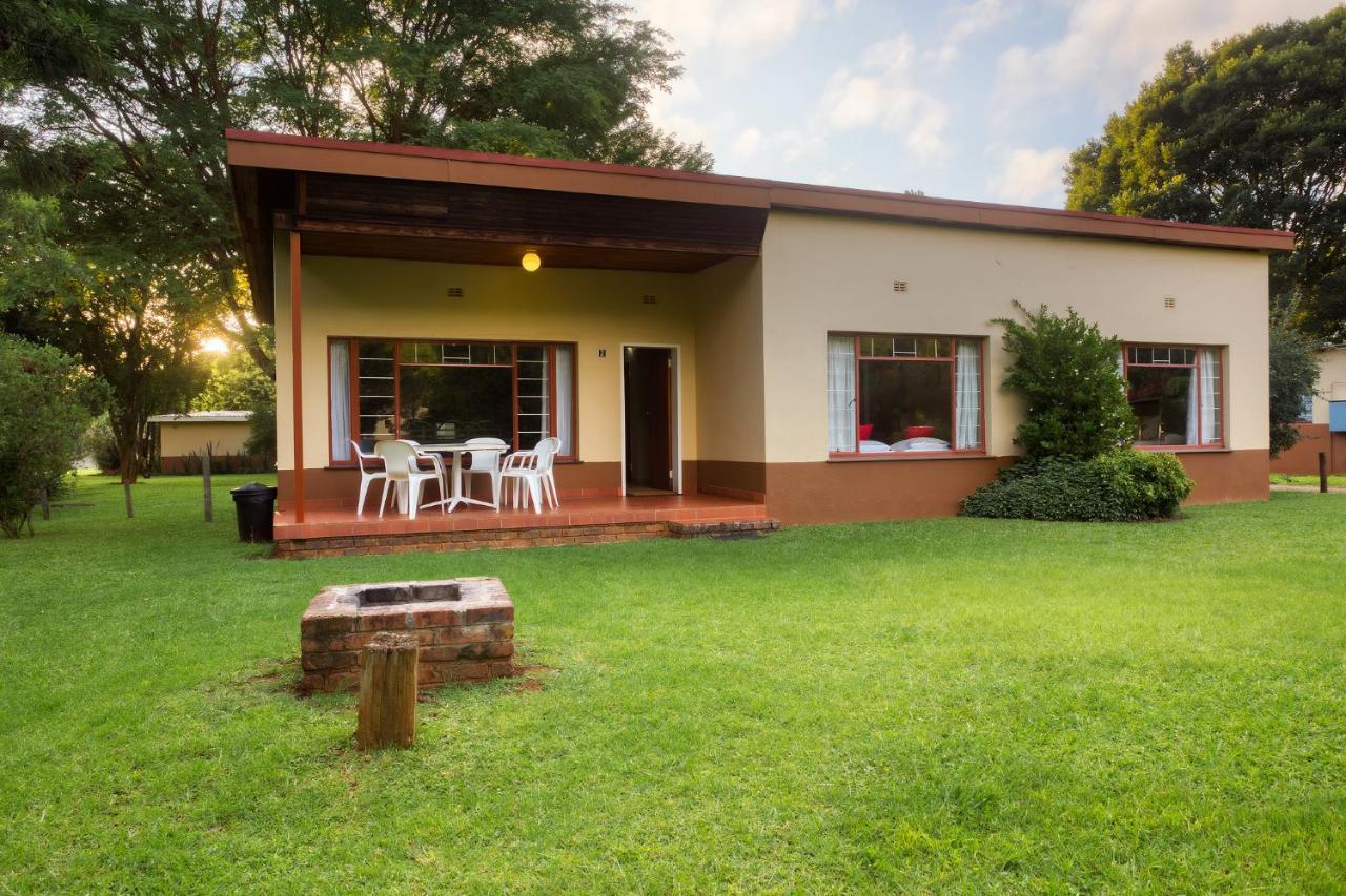 Merry Pebbles Resort Sabie Exterior foto